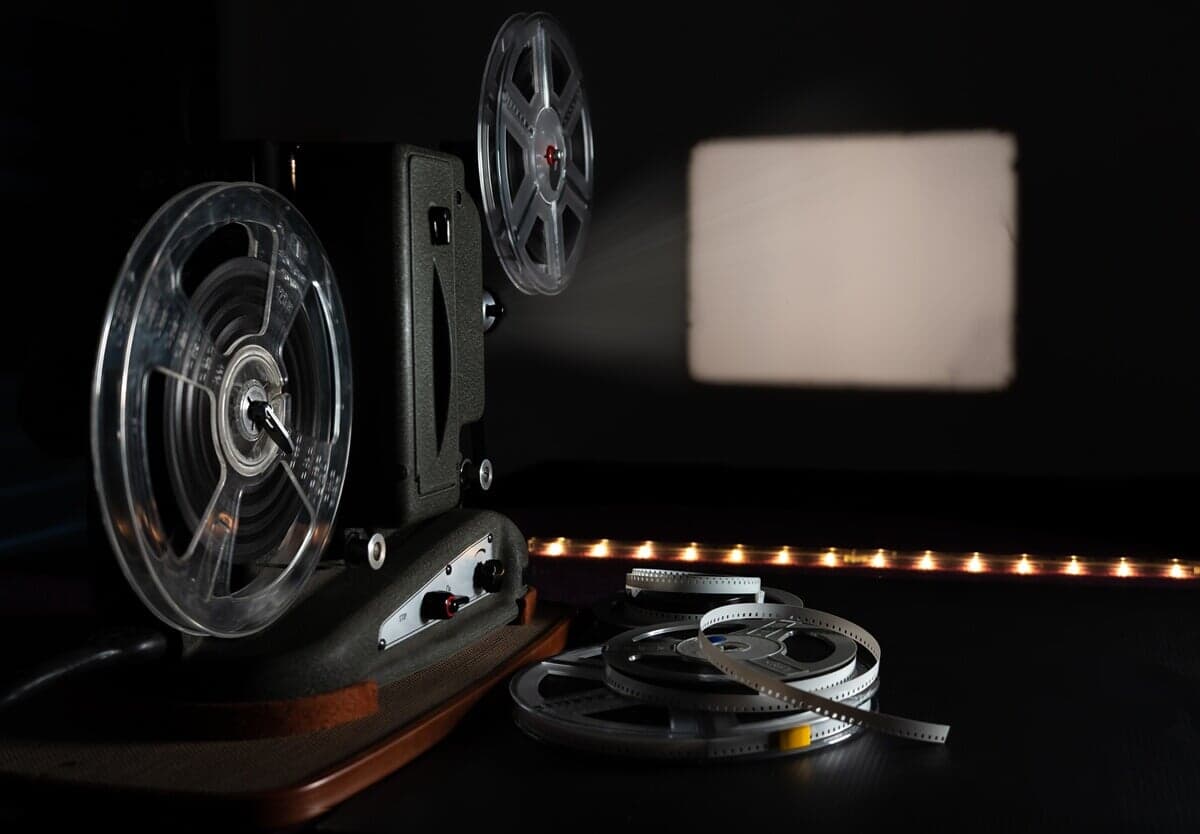 裁断済　映画館に鳴り響いた音 : 戦前東京の映画館と音文化の近代 映画館に鳴り響いた音 / 柴田康太郎 - 紀伊國屋書店ウェブストア