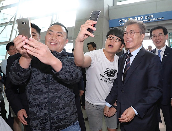 「国らしい国を作る」韓国・文在寅大統領に期待高まる 「国らしい国を作る」韓国・文在寅大統領に期待高まる