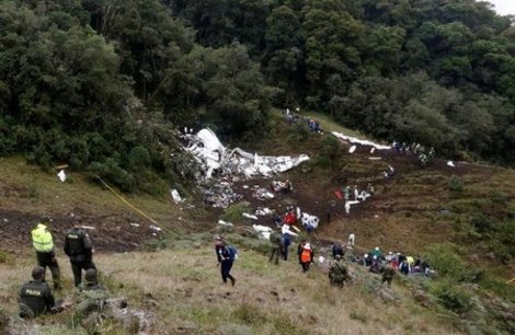 コロンビアの航空機墜落で71人死亡 サッカー選手ら6人生存 ワールド ニュース速報 ニューズウィーク日本版 オフィシャルサイト コロンビアの航空機墜落で71人死亡 サッカー選手ら6人生存 ワールド ニュース速報 ニューズウィーク日本版 オフィシャルサイト