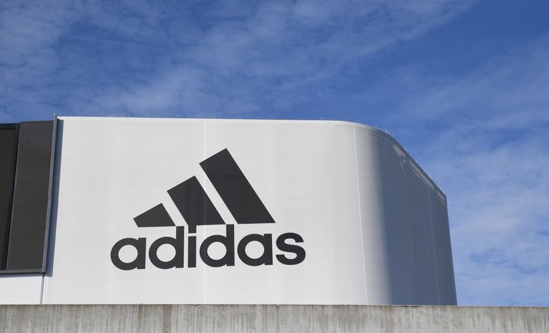 アディダス 売上高急回復を予想 リーボック分離コストが影響へ ニューズウィーク日本版 オフィシャルサイト