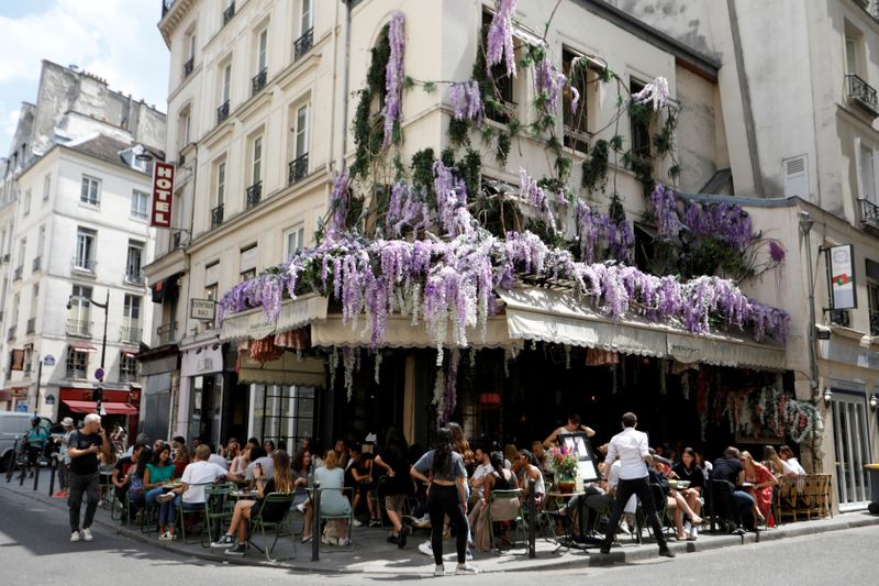 フランスでもコロナ再拡大 新規感染1500人超 死者も増加 ワールド ニュース速報 ニューズウィーク日本版 オフィシャルサイト