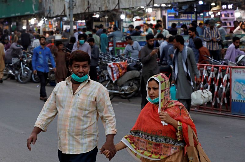 パキスタン 公共の場での集会禁止 新型コロナ感染拡大で ワールド ニュース速報 ニューズウィーク日本版 オフィシャルサイト