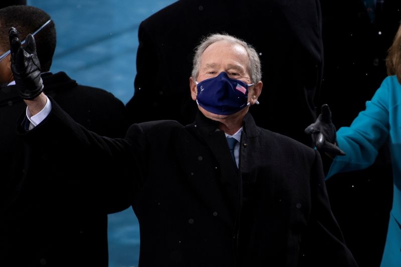 ブッシュ政権時代の幹部に共和党離れの動き