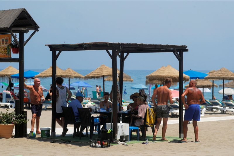 スペインでコロナ感染者が急増 ビーチには多数の英国人観光客 ニューズウィーク日本版 オフィシャルサイト