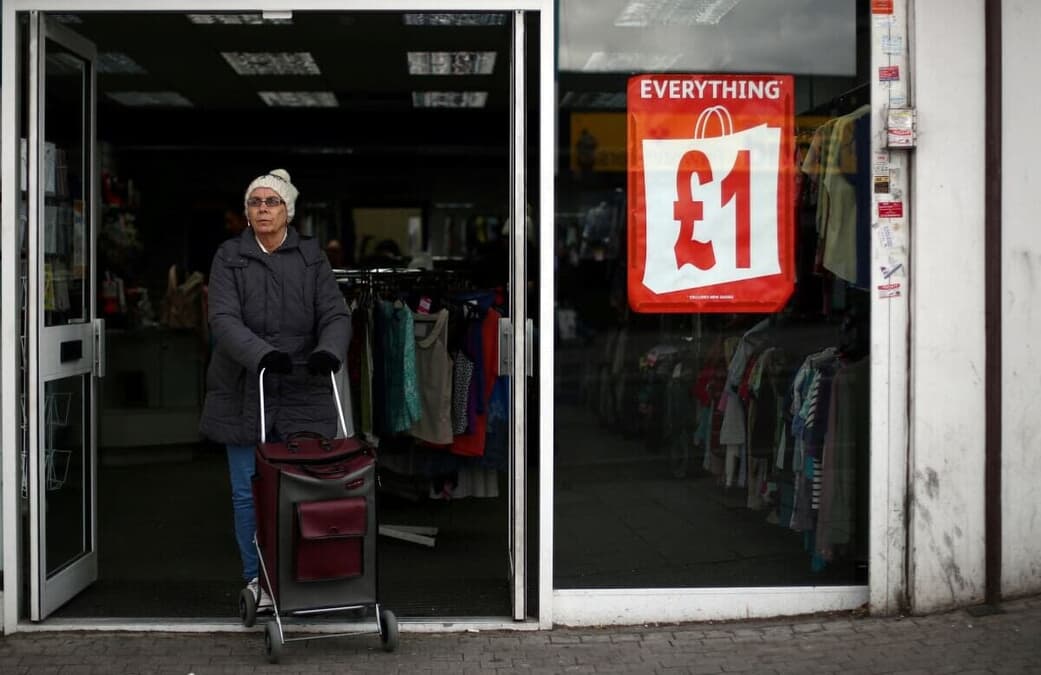 チャリティーへの寄付品すら盗む人々荒れたイギリスが悲しい