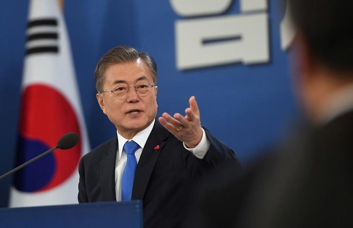 弾劾 ムンジェイン 韓国・文大統領が日本に報復できない理由、元駐韓大使が解説