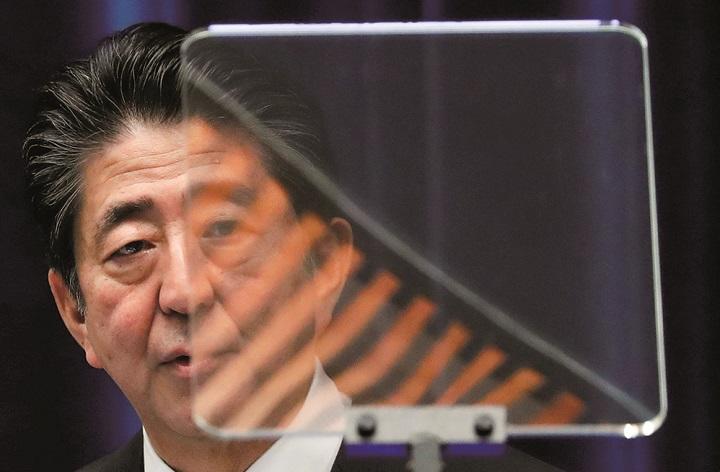 大幅なマイナス成長の日本、生き残りへの選択肢は2つしかない 大幅なマイナス成長の日本、生き残りへの選択肢は2つしかない