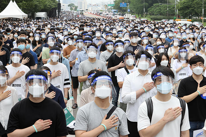 韓国政府の医師増員計画に専門医がストライキ──医師不足と地域格差の解消法は 韓国政府の医師増員計画に専門医がストライキ──医師不足と地域格差の解消法は