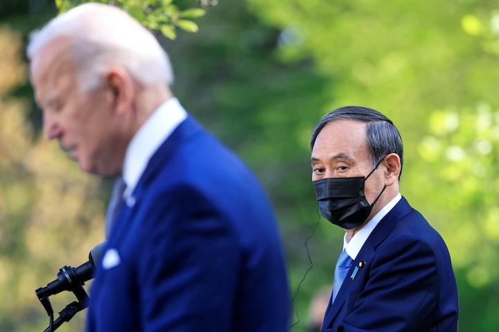 ホワイトハウスでバイデン大統領と記者会見に臨む菅首相(4月16日) ホワイトハウスでバイデン大統領と記者会見に臨む菅首相(4月16日)