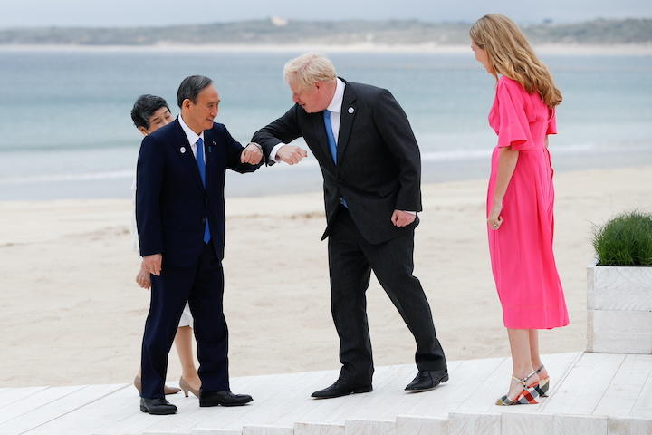 ジョンソン首相夫妻と菅首相夫妻 ジョンソン首相夫妻と菅首相夫妻