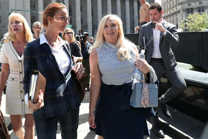 アンドルー英王子を訴えたバージニア・ジュフレ アンドルー英王子を訴えたバージニア・ジュフレ