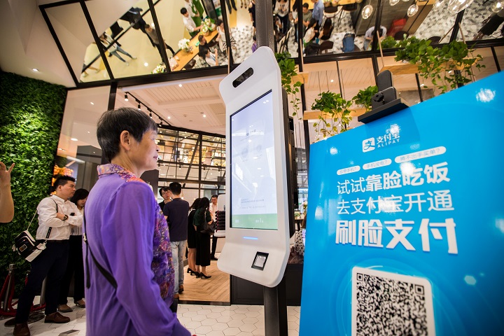 日本の電子マネーが束になってもかなわない、中国スマホ・マネーの規模と利便性 日本の電子マネーが束になってもかなわない、中国スマホ・マネーの規模と利便性