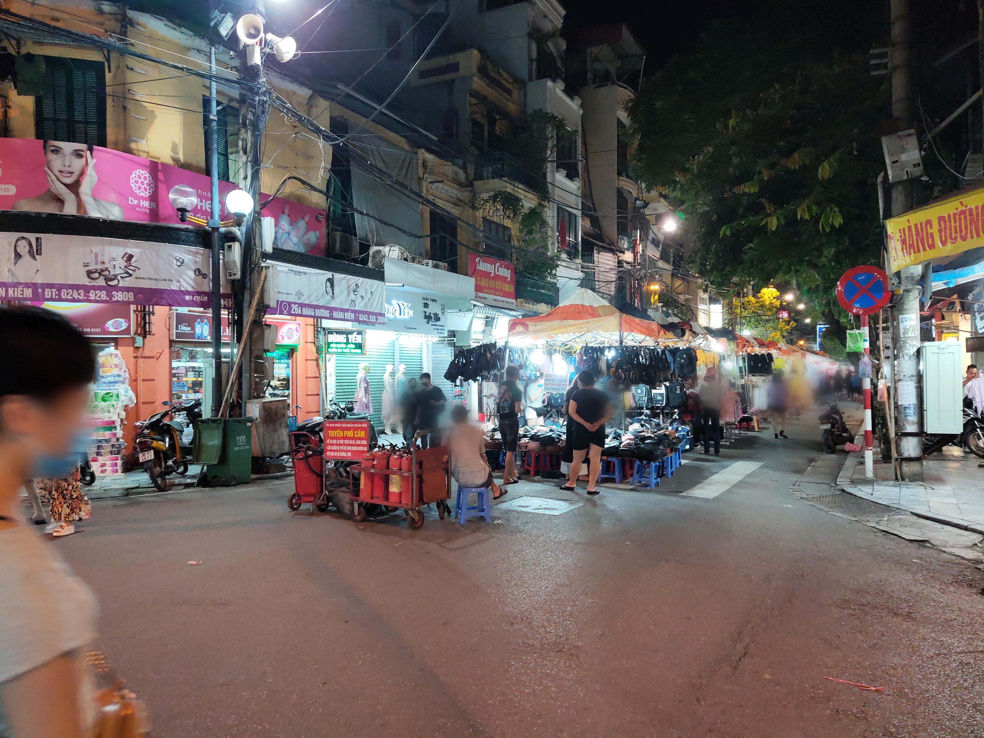 night_market_hanoi_20200814_2.jpg