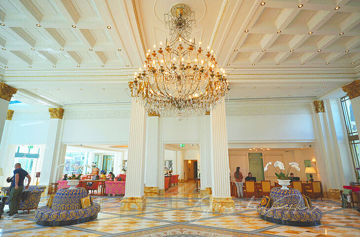 PalazzoVersace1.jpg