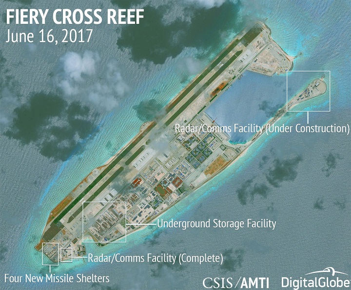 人工島の軍事拠点化ほぼ完成--南シナ海、米中衝突のシナリオ 人工島の軍事拠点化ほぼ完成--南シナ海、米中衝突のシナリオ