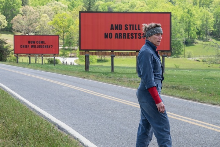 アメリカの縮図という泥沼でもがく人々、映画『スリー・ビルボード』 アメリカの縮図という泥沼でもがく人々、映画『スリー・ビルボード』