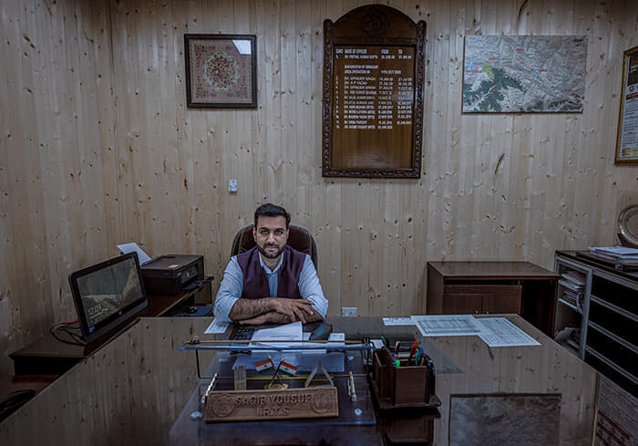 サキブ・ユースフ（32）<br />
鉄道省の北インド地域責任者。カシミール出身の彼は新路線の開通が地元経済を活性化させ、文化的統合を促進させると期待している