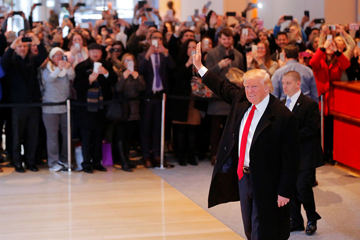 トランプ、強硬保守とソフト路線の「バランス戦略」は成功するのか トランプ、強硬保守とソフト路線の「バランス戦略」は成功するのか
