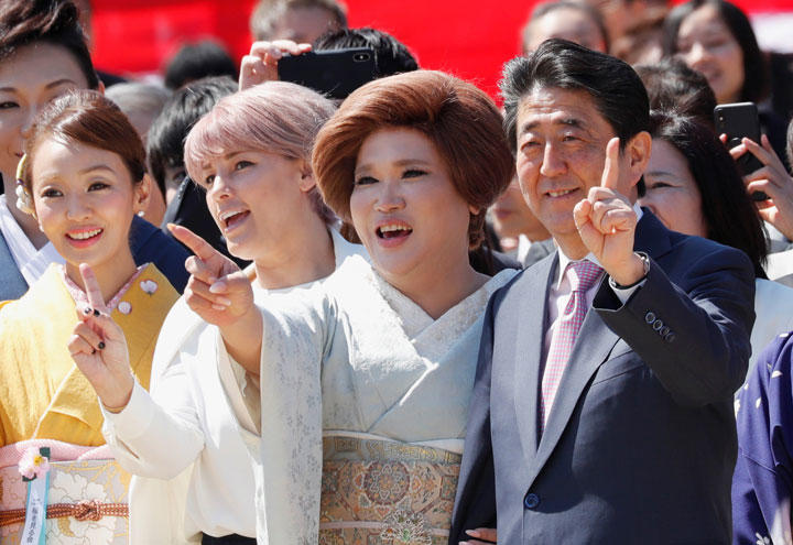 野党の「桜を見る会」追及にはなぜ迫力がないのか 野党の「桜を見る会」追及にはなぜ迫力がないのか