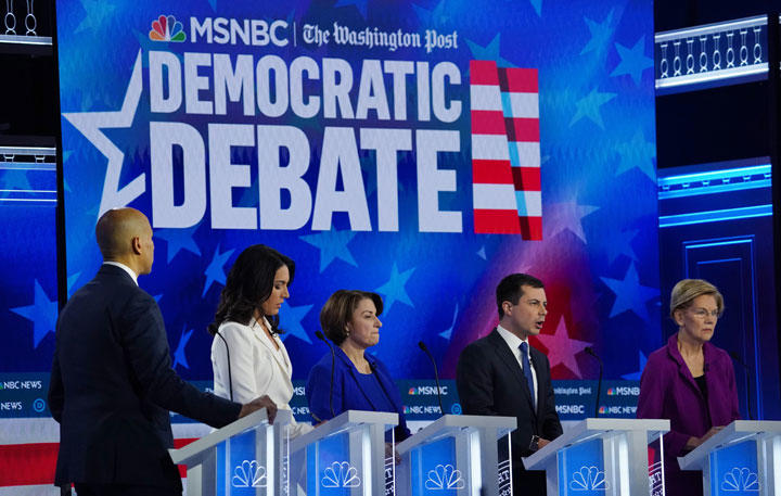 民主党予備選まで2カ月、トランプ弾劾と同時進行の異常事態 民主党予備選まで2カ月、トランプ弾劾と同時進行の異常事態