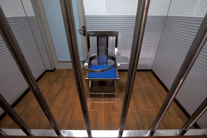 中国で捕らわれた外国人を待つ地獄の日々 ワールド 最新記事 ニューズウィーク日本版 オフィシャルサイト