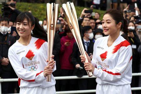 東京五輪 聖火リレーの規模縮小検討 到着 出発式は無観客も ニューズウィーク日本版 オフィシャルサイト 東京五輪 聖火リレーの規模縮小検討 到着 出発式は無観客も ニューズウィーク日本版 オフィシャルサイト