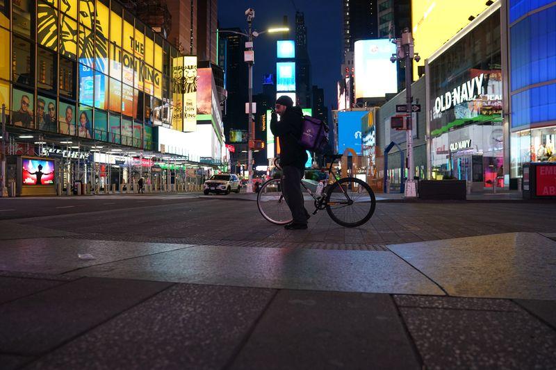 ニューヨーク市 一部車道閉鎖し歩道や自転車レーンへ 新型コロナウイルスの移動制限中 ワールド 最新記事 ニューズウィーク日本版 オフィシャルサイト ニューヨーク市 一部車道閉鎖し歩道や自転車レーンへ 新型コロナウイルスの移動制限中 ワールド 最新記事 ニューズウィーク日本版 オフィシャルサイト