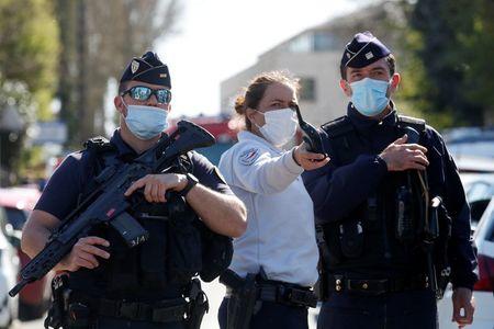 ãƒ•ãƒ©ãƒ³ã‚¹ è­¦å¯Ÿç½²ã§ç