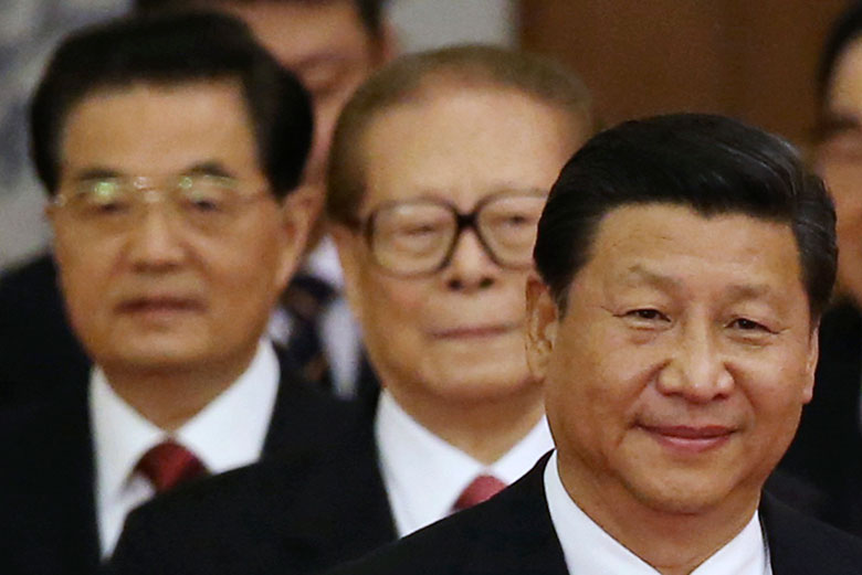 中国漁船300隻が尖閣来襲、「異例」の事態の「意外」な背景 中国漁船300隻が尖閣来襲、「異例」の事態の「意外」な背景