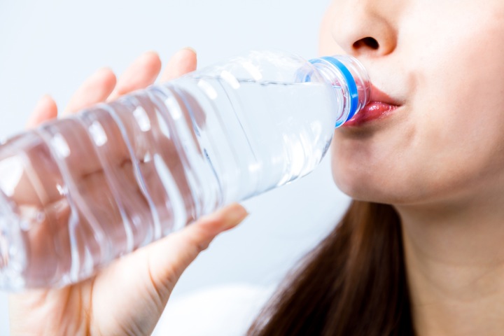 １日に水2リットル飲むとよい はウソ ニューズウィーク日本版 オフィシャルサイト