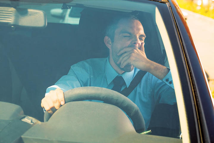 居眠り運転の意外な原因 開始15分で眠気を誘う要因が分かった ニューズウィーク日本版 オフィシャルサイト 居眠り運転の意外な原因 開始15分で眠気を誘う要因が分かった ニューズウィーク日本版 オフィシャルサイト