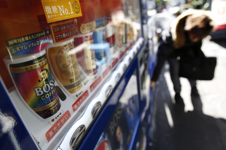 飲料自販機 冬の時代 物流コスト高にコンビニコーヒーの人気 衰退回避へai投入も ニューズウィーク日本版 オフィシャルサイト 飲料自販機 冬の時代 物流コスト高にコンビニコーヒーの人気 衰退回避へai投入も ニューズウィーク日本版 オフィシャルサイト