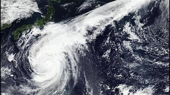 19 号 台風 2つの台風 19号は猛烈な強さに