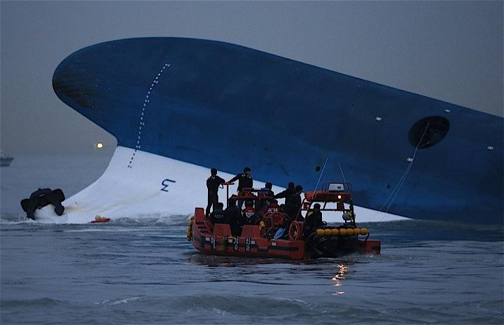 한국, 세워르호침몰 사고로부터6해 정쟁에 방해되어 원인 구명은 아직도 길반 ...