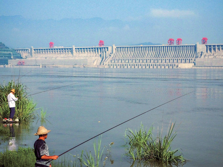 最新 の 情報 ダム 三峡 ２０２１年５月１７日の中国、三峡ダムの長江流域の洪水の状況。