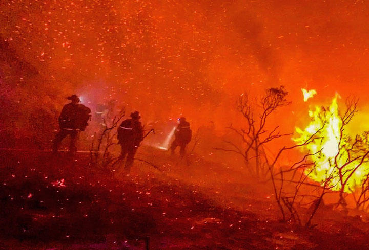 動画 北カリフォルニアの山火事で警官が見せた英雄的行為 ニューズウィーク日本版 オフィシャルサイト