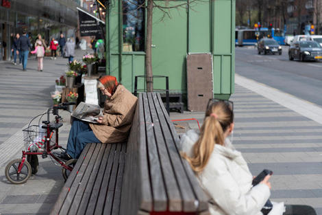 新型コロナ、スウェーデンは高齢者を犠牲にしたのか