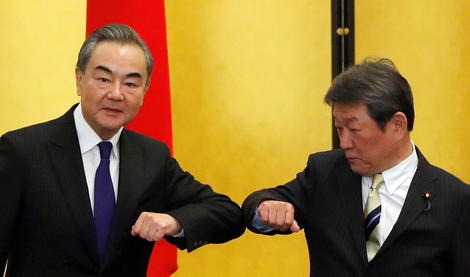 日本の外交敗北──中国に反論できない日本を確認しに来た王毅外相