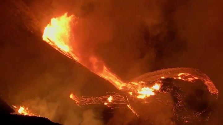 噴火 火山