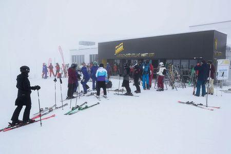 スイス人気スキーリゾート地サンモリッツで変異種 400人隔離 チェコでも確認 ニューズウィーク日本版 オフィシャルサイト スイス人気スキーリゾート地サンモリッツで変異種 400人隔離 チェコでも確認 ニューズウィーク日本版 オフィシャルサイト