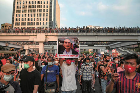 ネットでつながる、ミャンマーの抵抗運動は進化を遂げた