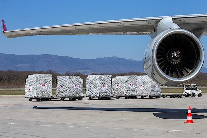 ボーイング747─400型貨物機のエンジン ボーイング747─400型貨物機のエンジン