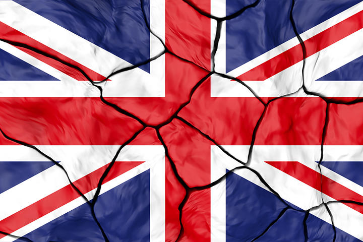 分裂の危機が迫る英連合王国の国旗(ユニオンジャック)