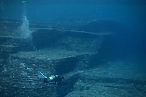 海に沈んだ古代文明 沖縄の巨大海底ピラミッド 地質学者たちの議論の的に ニューズウィーク日本版 オフィシャルサイト 海に沈んだ古代文明 沖縄の巨大海底ピラミッド 地質学者たちの議論の的に ニューズウィーク日本版 オフィシャルサイト