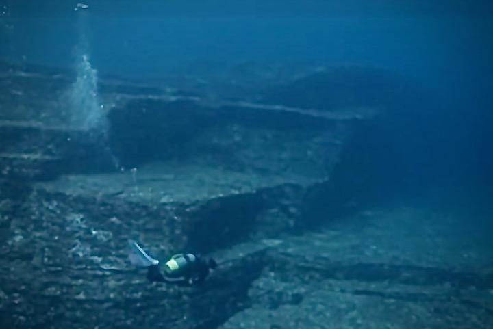 海に沈んだ古代文明 沖縄の巨大海底ピラミッド 地質学者たちの議論の的に ニューズウィーク日本版 オフィシャルサイト