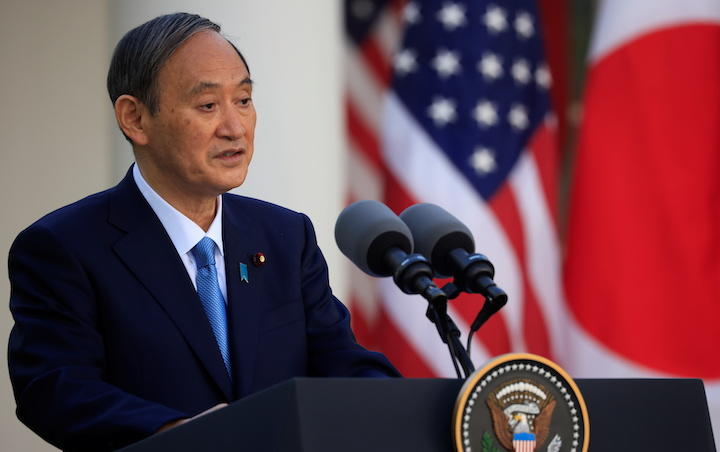 日米首脳会談後の記者会見に臨む菅首相 日米首脳会談後の記者会見に臨む菅首相