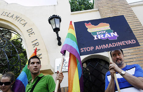イランで同性愛の男性を親族が惨殺