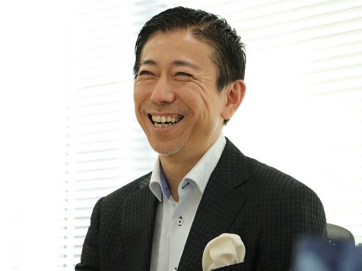 デジタルホールディングス代表取締役会長の鉢嶺登氏 デジタルホールディングス代表取締役会長の鉢嶺登氏