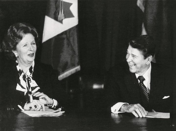 英サッチャー首相と米レーガン大統領(1985年) 英サッチャー首相と米レーガン大統領(1985年)