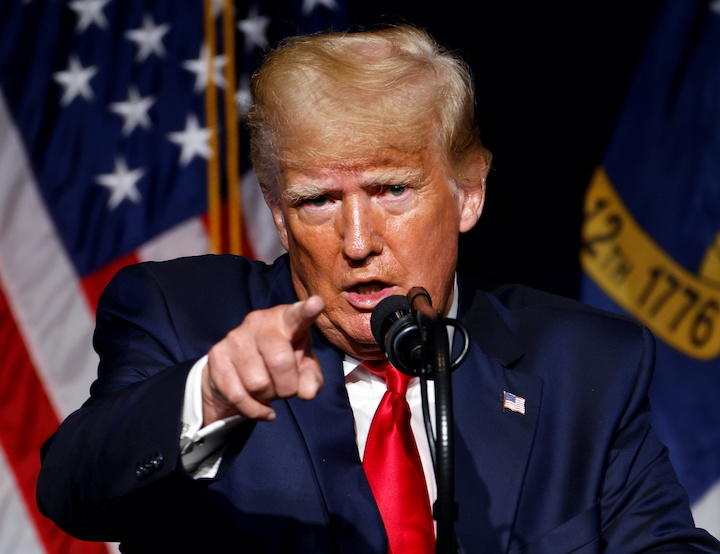 共和党集会で演説するトランプ前大統領 共和党集会で演説するトランプ前大統領